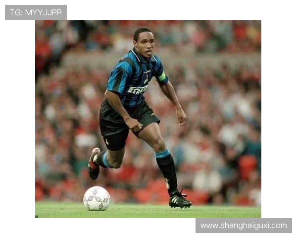 足球明星跨界挑战其他球类运动展现全能运动才华