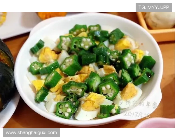 足球明星们的早餐揭秘:营养搭配与能量补给的完美平衡